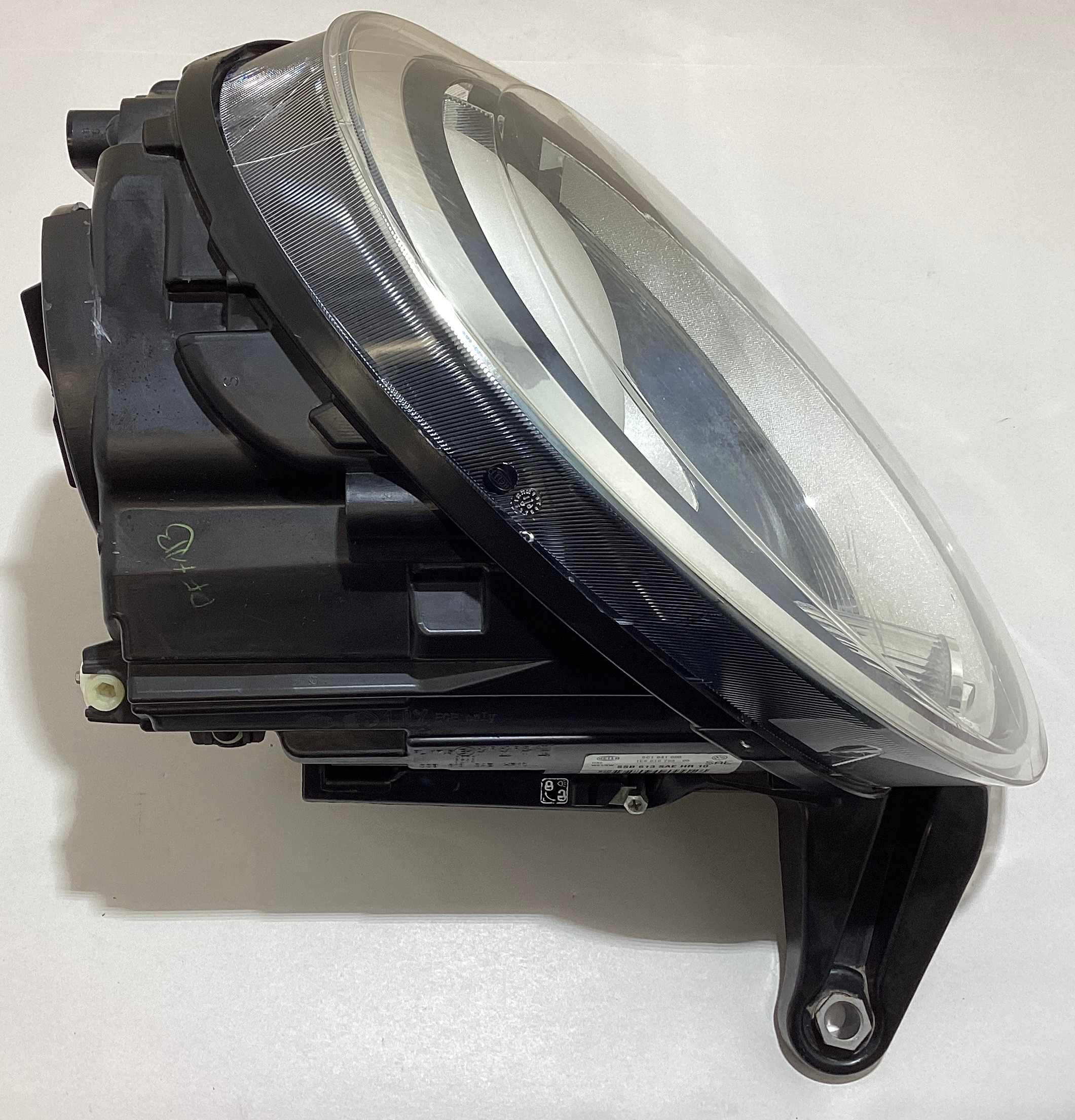 2012-2019 Volkswagen Beetle Driver Side Halogen Headlight / VB008 - Image 7