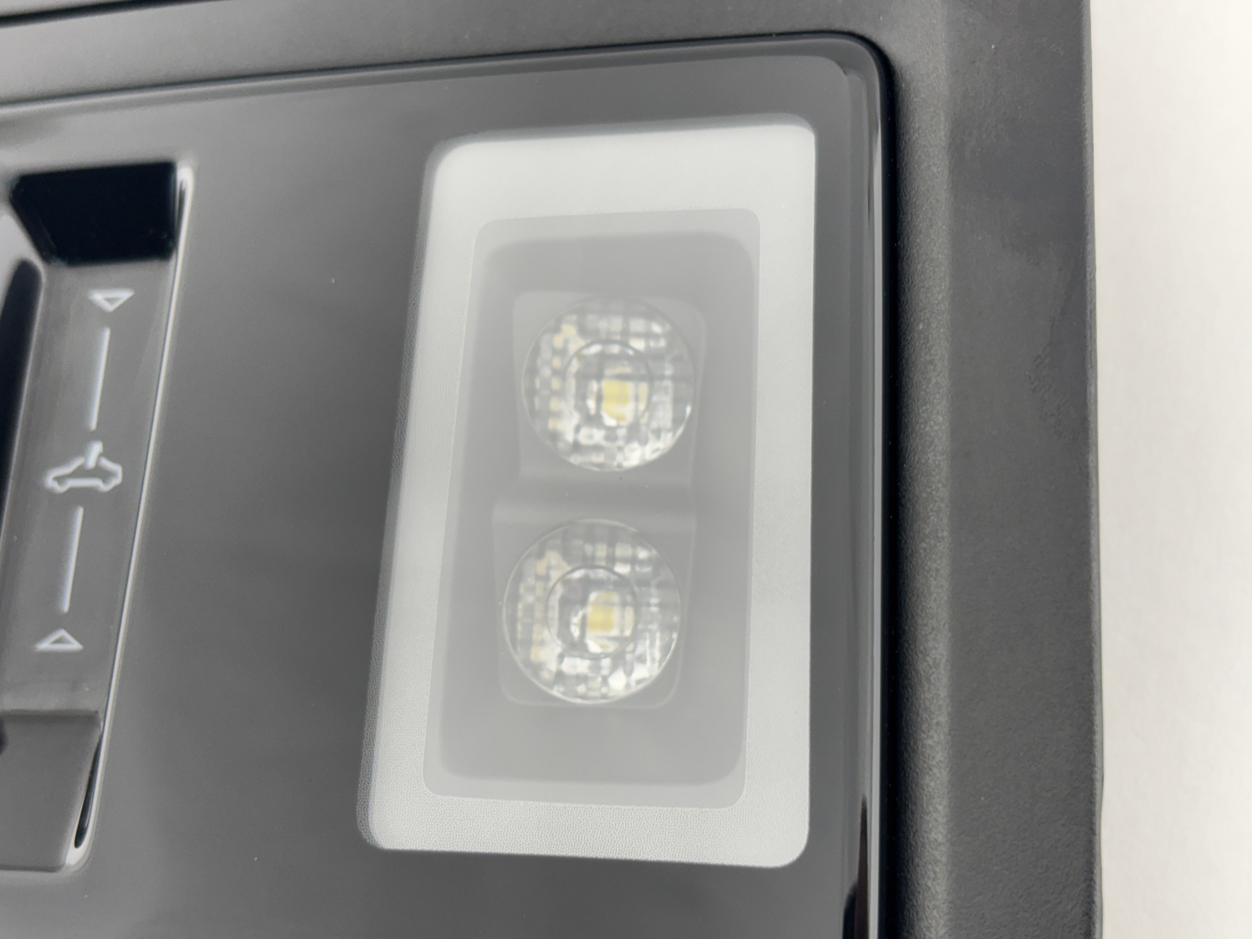 2022-2025 Volkswagen MK8 Golf R OEM Dome Light Roof Console w/ Sunroof / M8R01 - Image 9