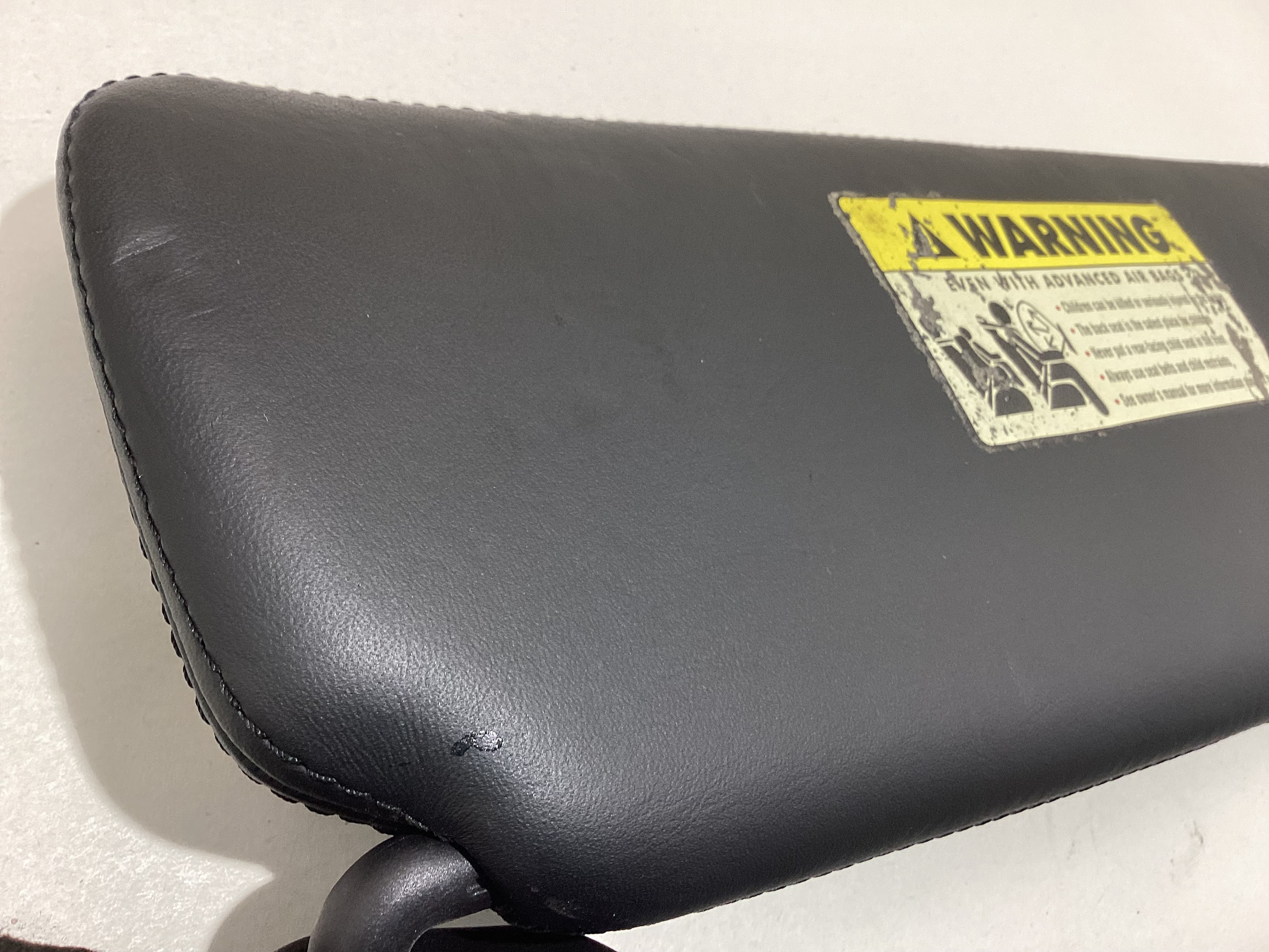 2006-2010 E64 BMW M6 Convertible OEM Sun Visors / Pair / Black Leather / M6005 - Image 3
