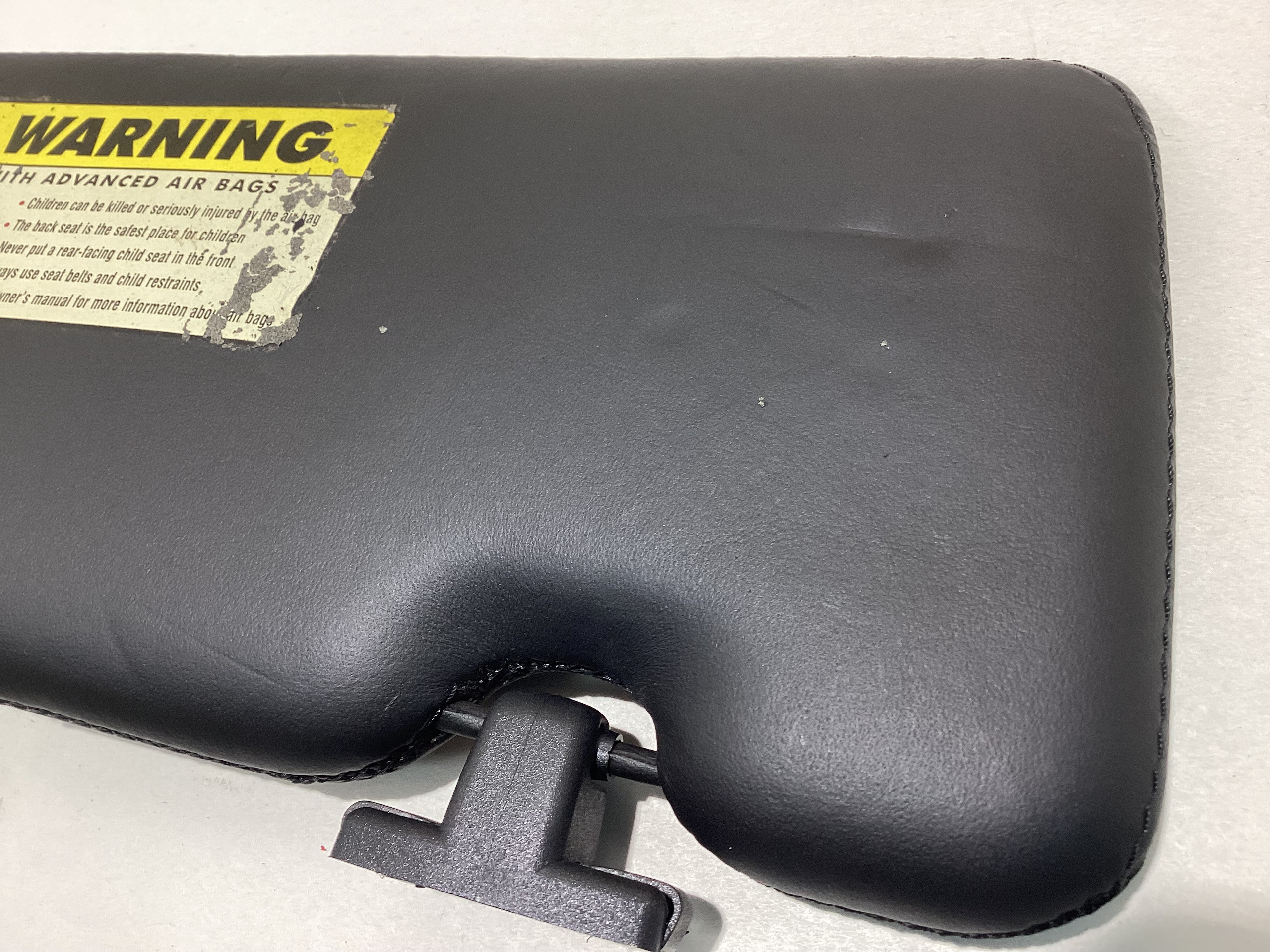 2006-2010 E64 BMW M6 Convertible OEM Sun Visors / Pair / Black Leather / M6005 - Image 5