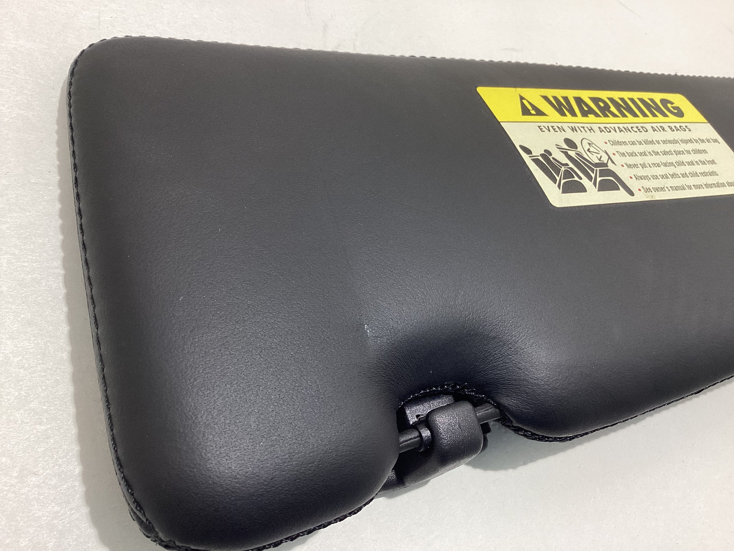 2006-2010 E64 BMW M6 Convertible OEM Sun Visors / Pair / Black Leather / M6005 - Image 11