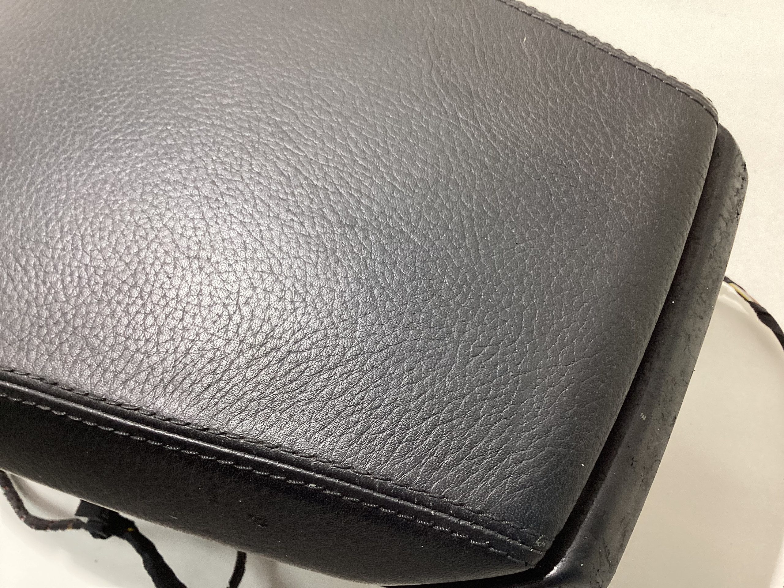 2006-2009 E63 E64 BMW M6 Center Console Lid / Black Leather / M6005 - Image 7