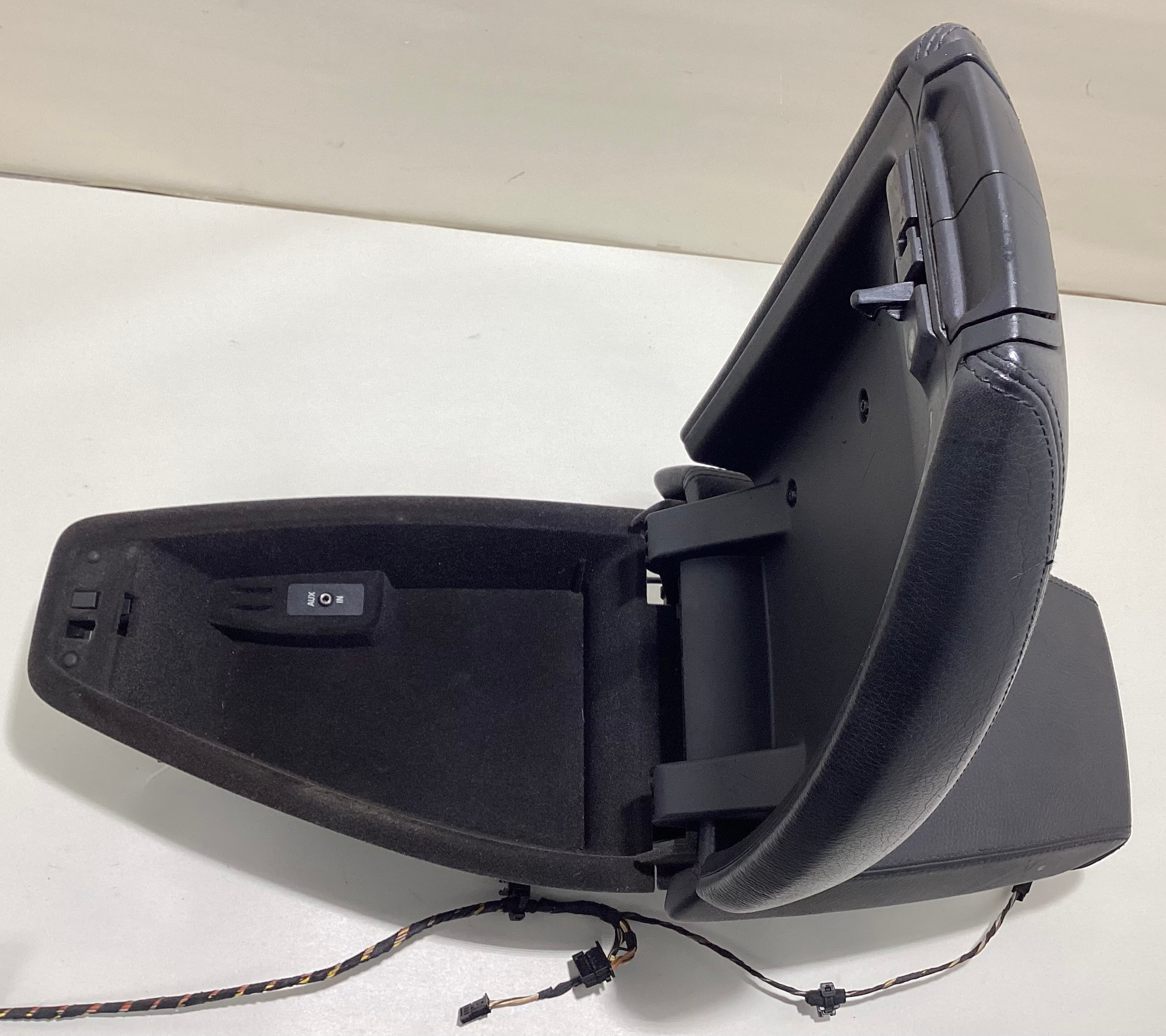2006-2009 E63 E64 BMW M6 Center Console Lid / Black Leather / M6005 - Image 9