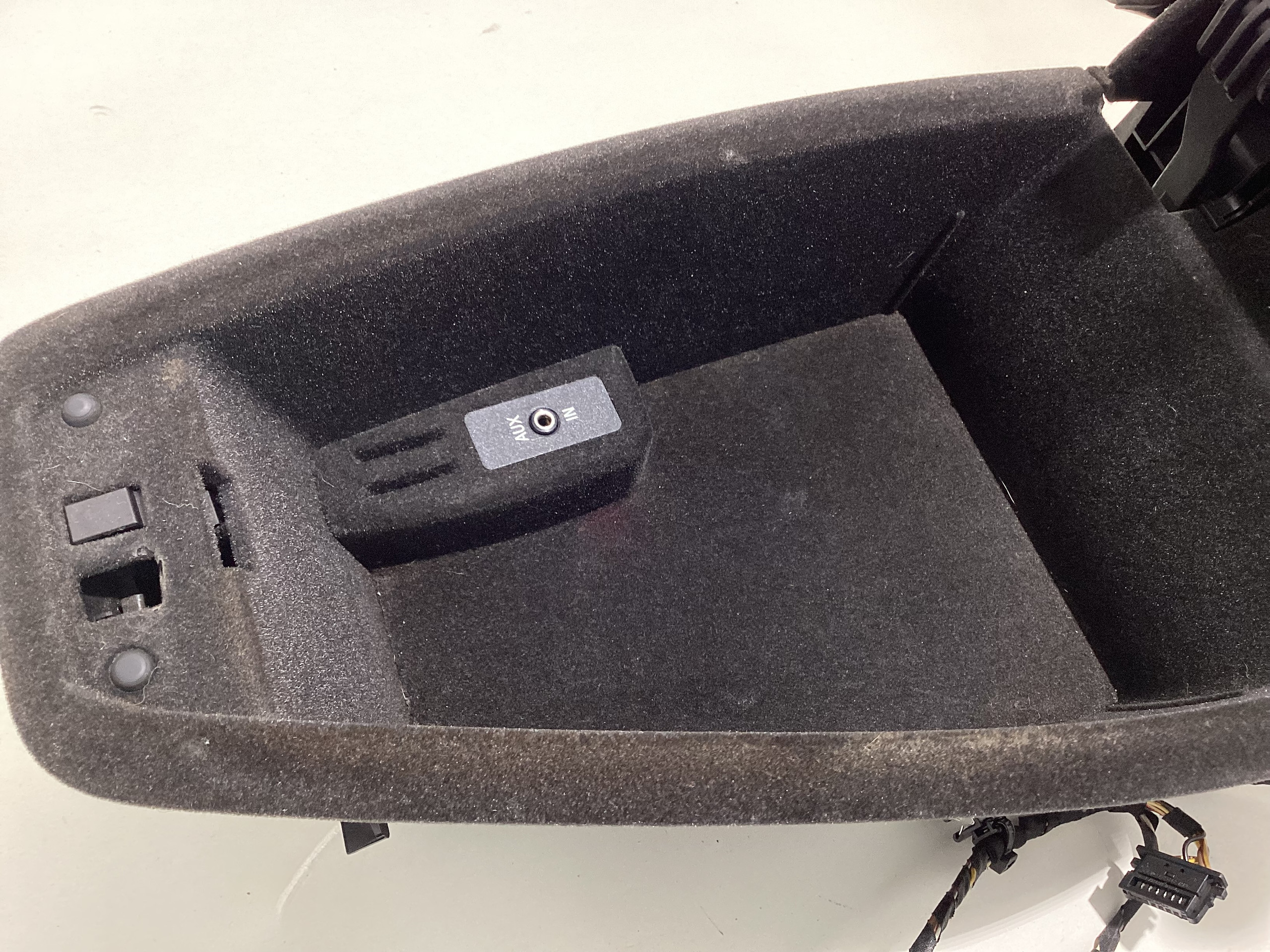 2006-2009 E63 E64 BMW M6 Center Console Lid / Black Leather / M6005 - Image 10