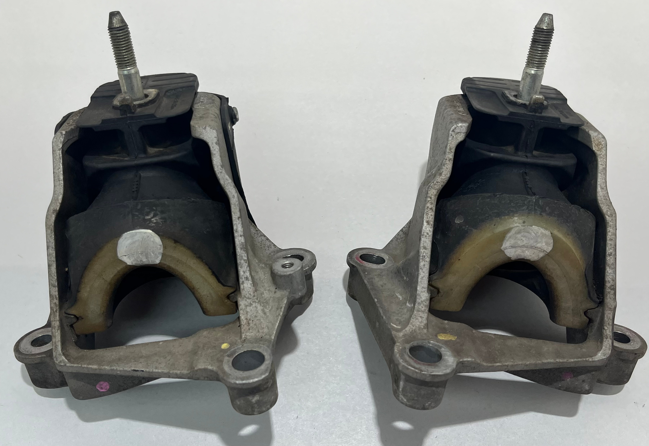 2017-2020 Fiat 124 Spider 1.4l OEM Motor Mount Bushings / Pair / FD031 - Image 2