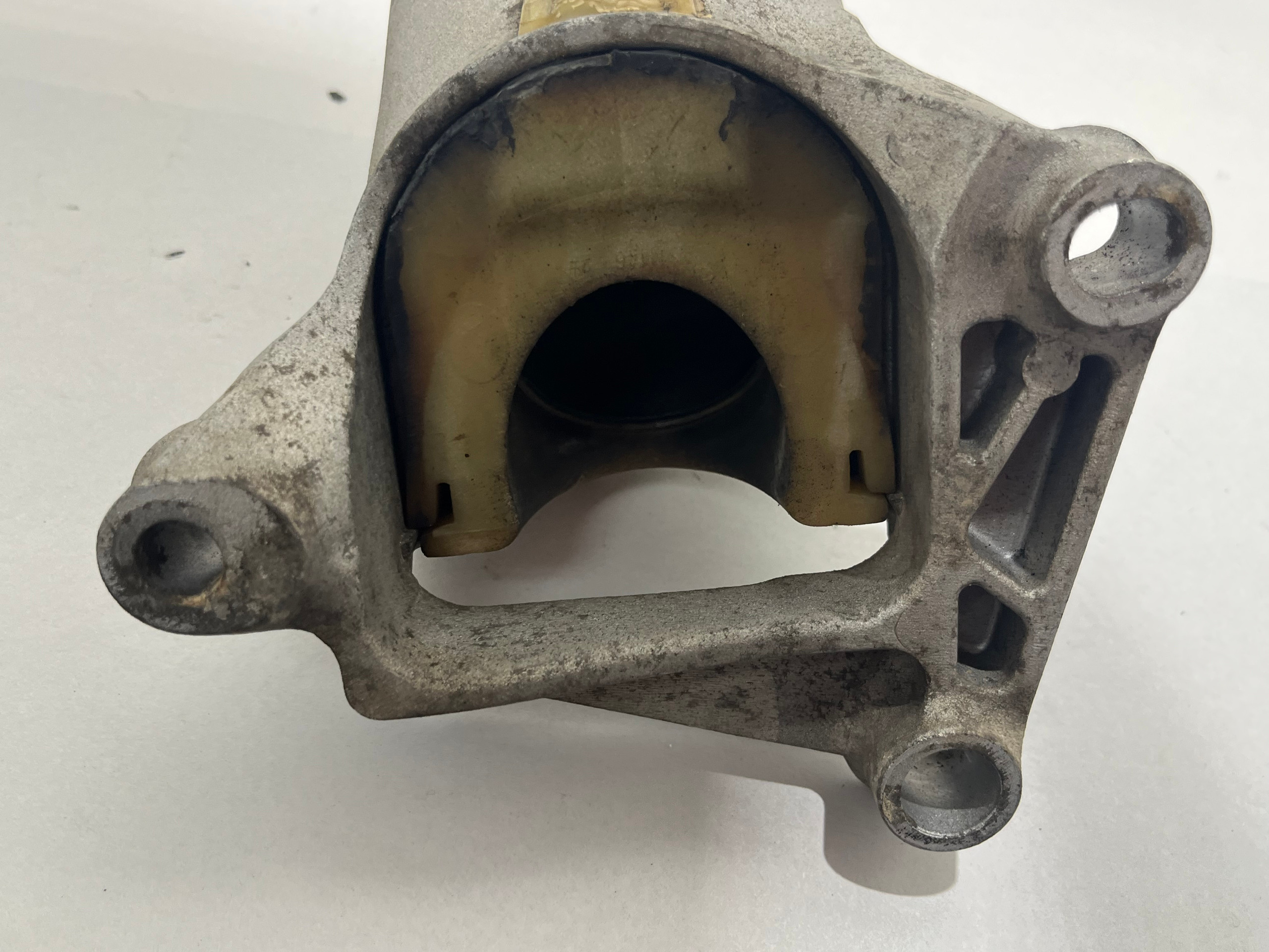 2017-2020 Fiat 124 Spider 1.4l OEM Motor Mount Bushings / Pair / FD031 - Image 13