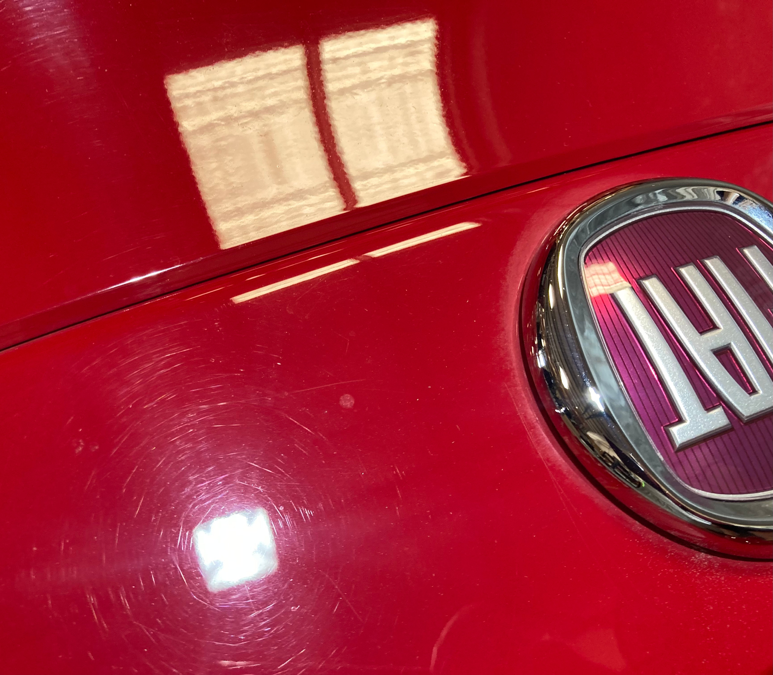 2017-2020 Fiat 124 Spider Lusso Trunk Lid w/ Spoiler / Hypnotique Red FD020 - Image 12