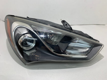Hyundai Genesis Coupe HID headlight