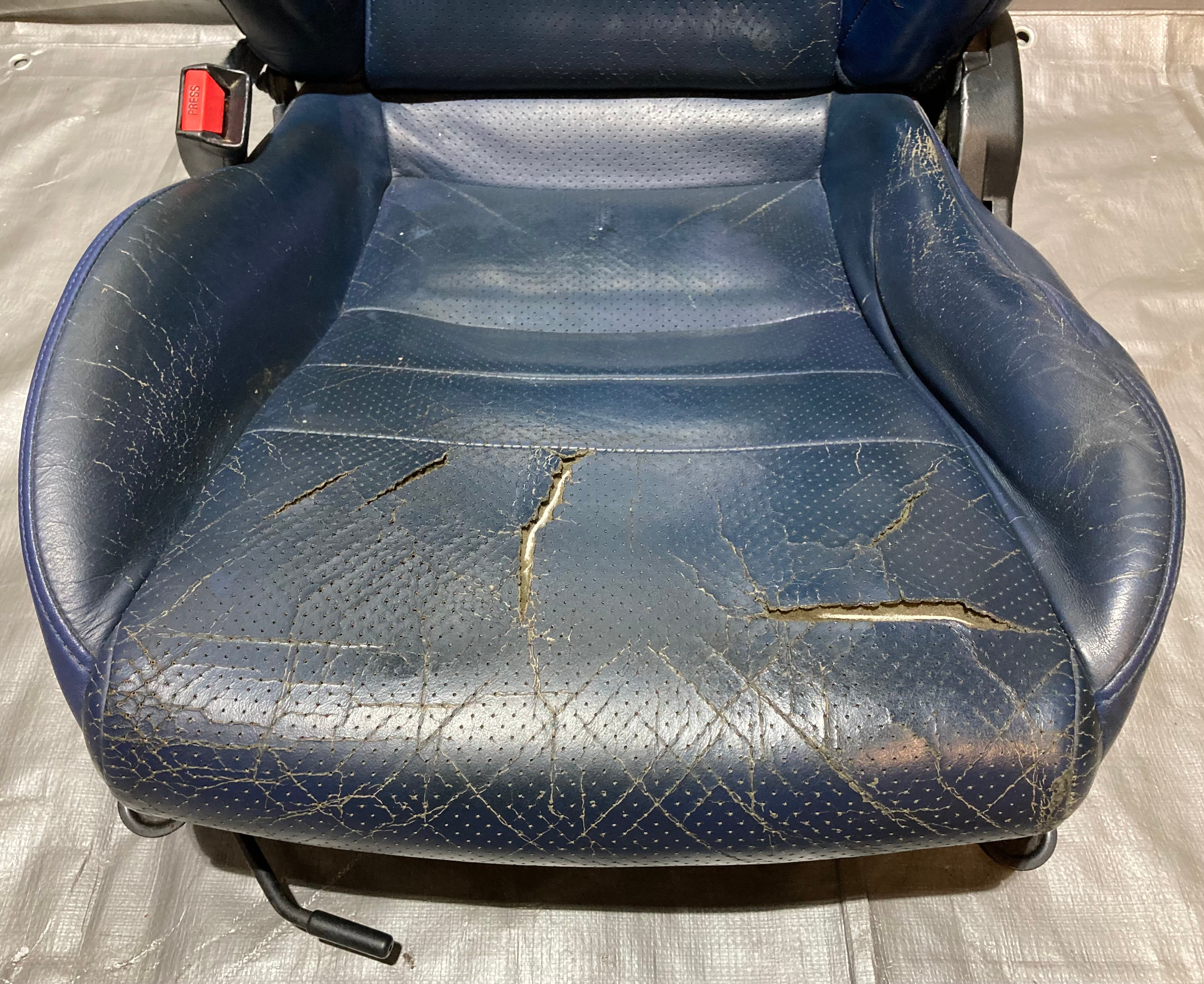 2000-2005 Honda S2000 OEM Blue Leather Seats / Pair *DAMAGE* / HS005 - Image 25
