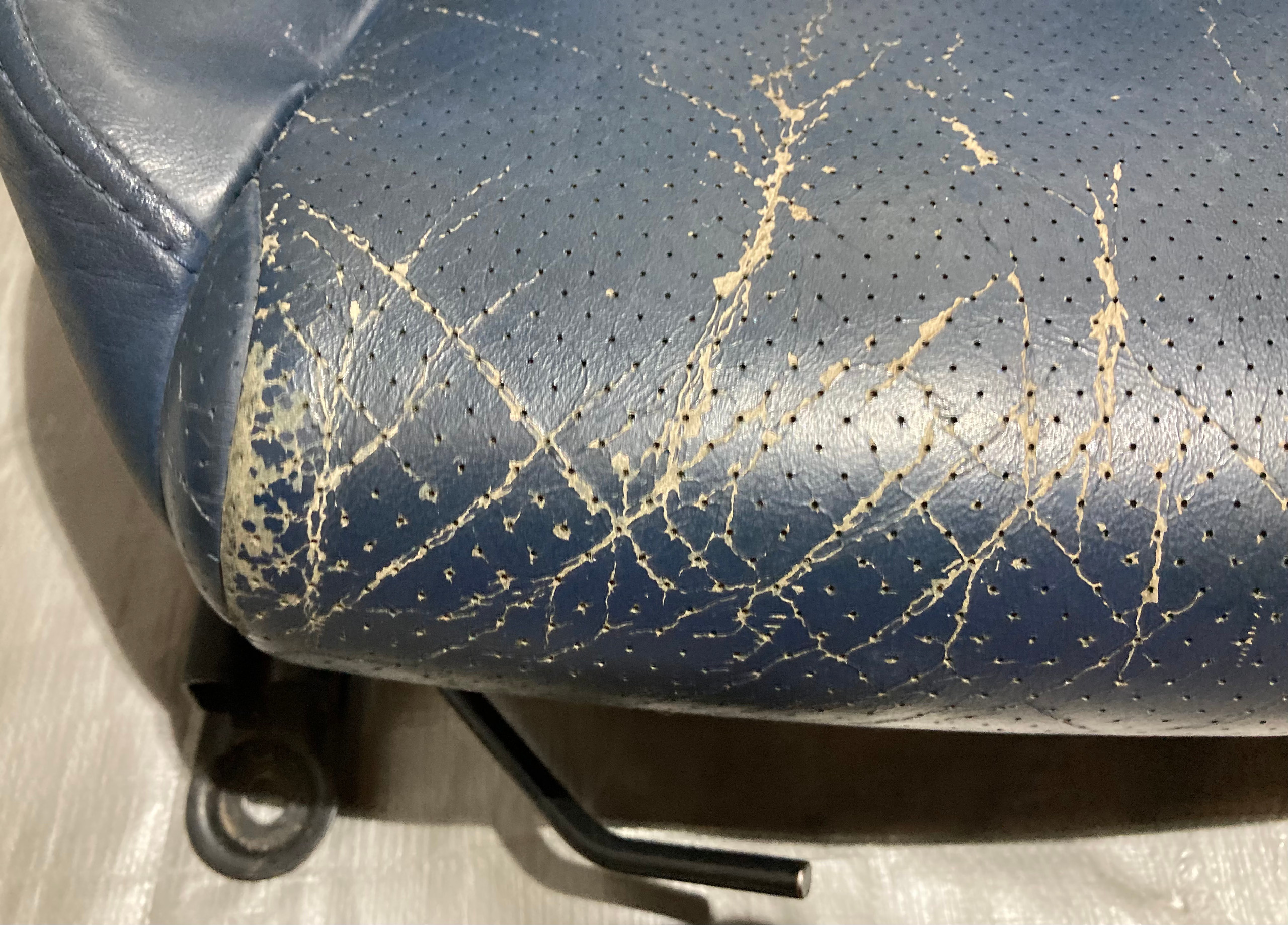 2000-2005 Honda S2000 OEM Blue Leather Seats / Pair *DAMAGE* / HS005 - Image 30