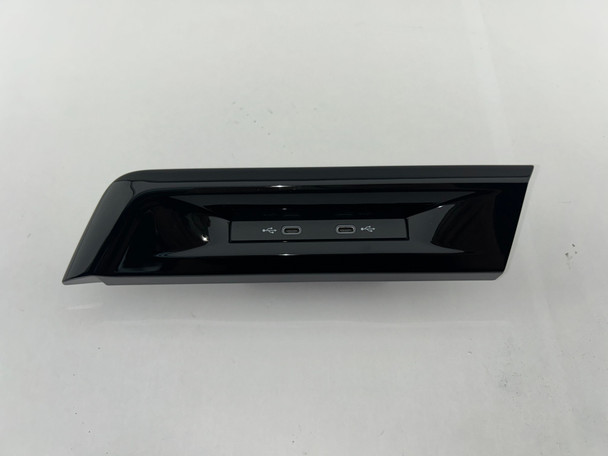 2022-2024 Volkswagen MK8 GTI OEM Console USB Type-C Ports / 5NA035700