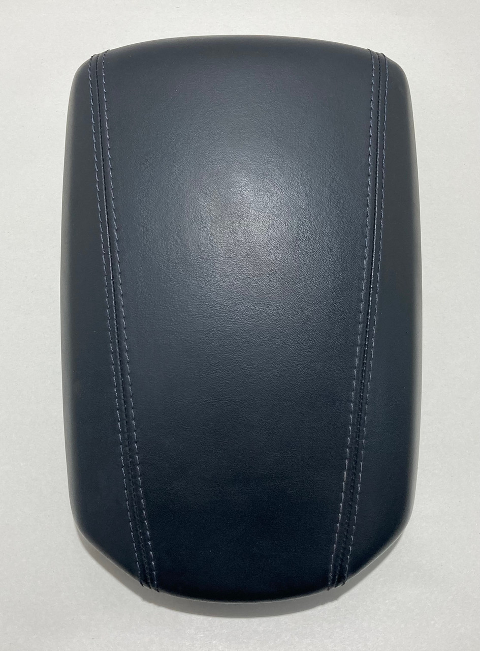 2013-2016 Hyundai Genesis Coupe Black Leather Console Lid / HG029