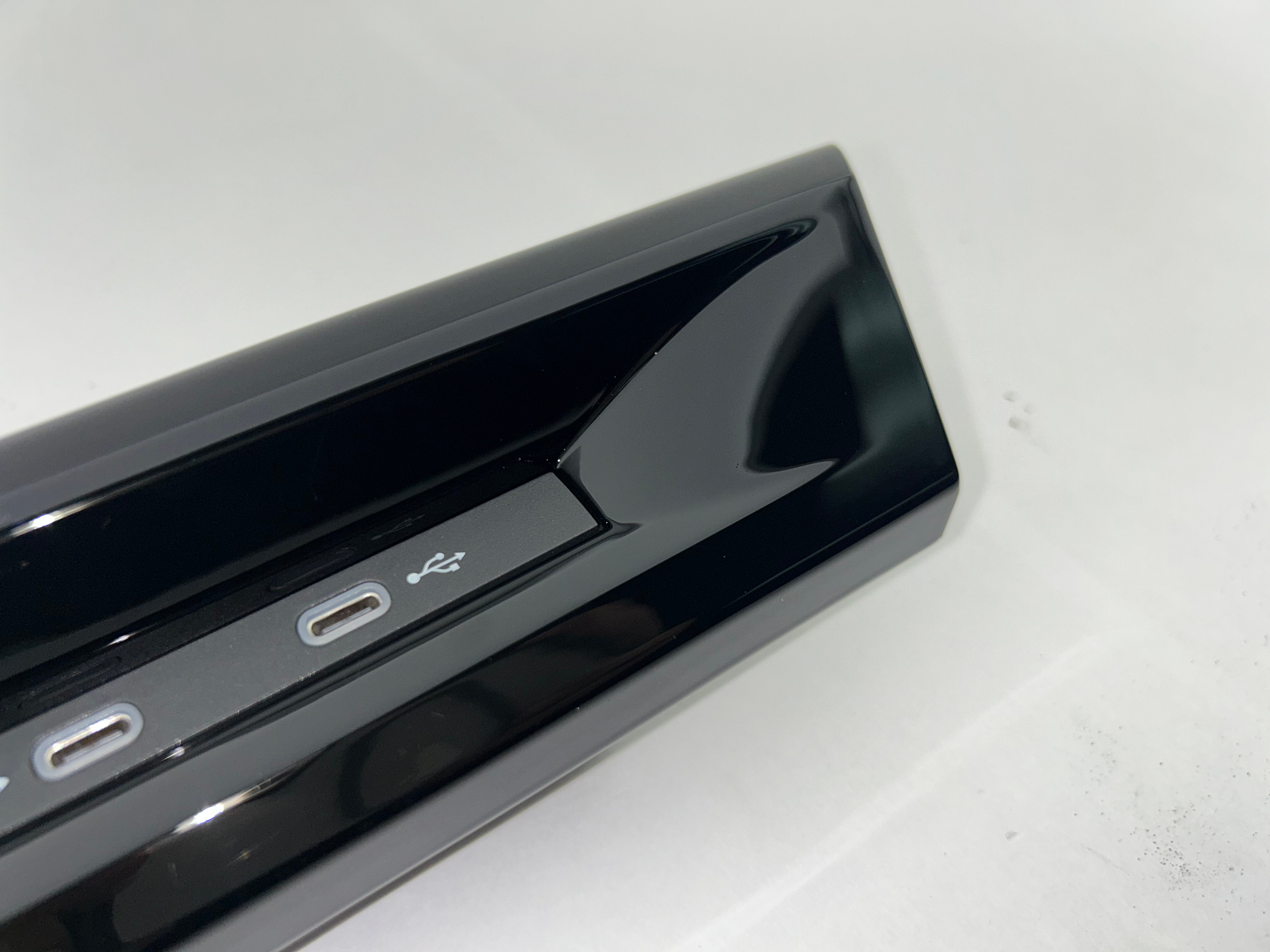 2022-2024 Volkswagen MK8 GTI OEM Console USB Type-C Ports / 5NA035700 - Image 6