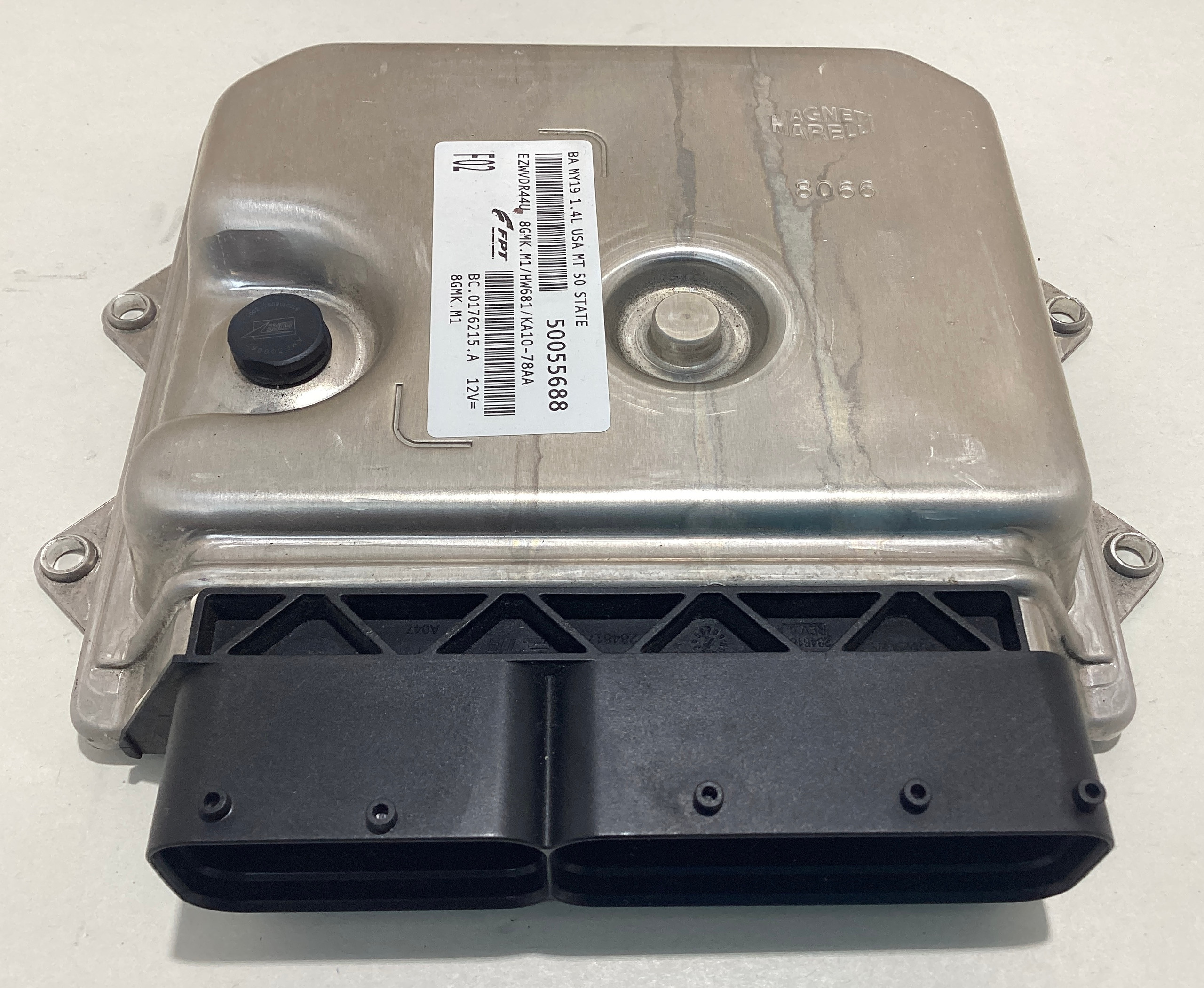 2019 Fiat 124 Spider Classica Lusso ECU Engine Control Module / Manual / FD019 - Image 4