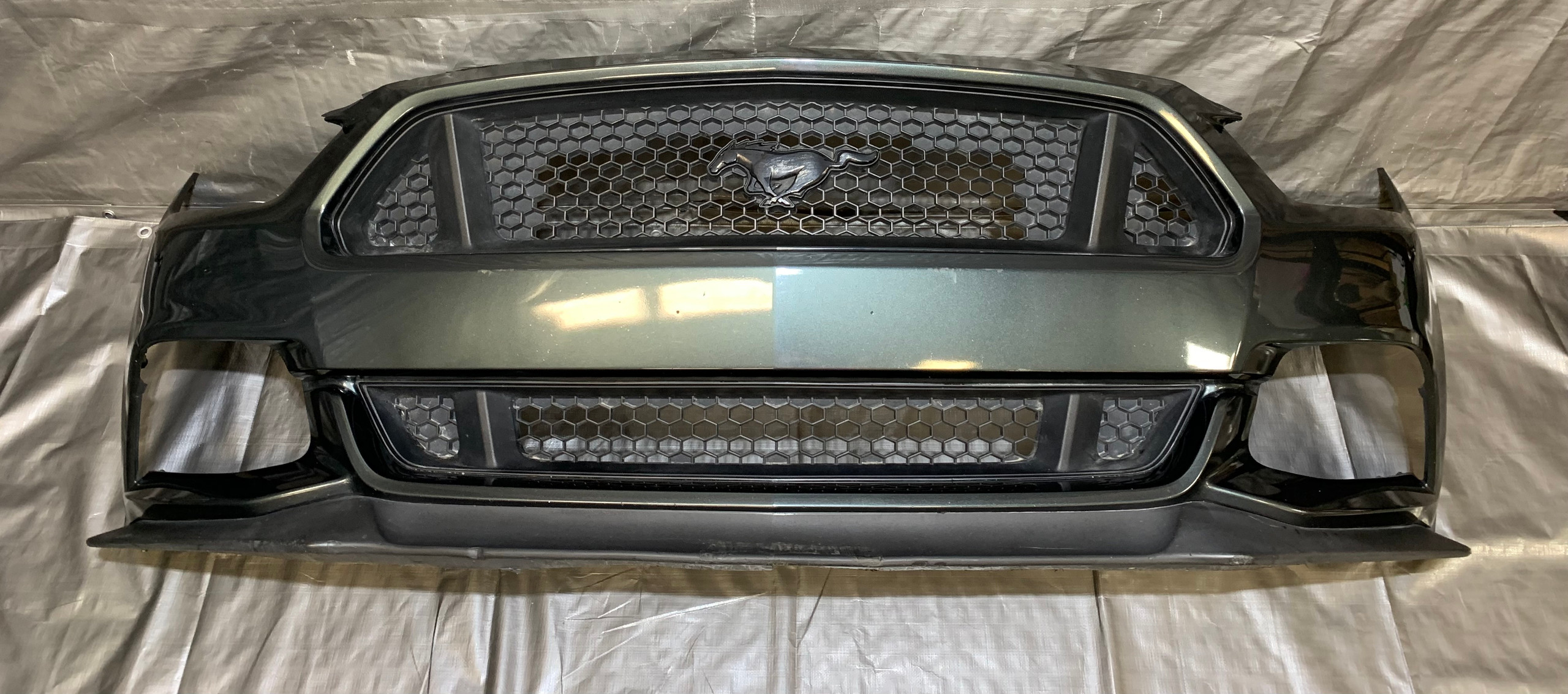 2015-2017 Ford Mustang GT 5.0 Front Bumper Cover w/ Grilles / DAMAGE / FM008 - Image 2