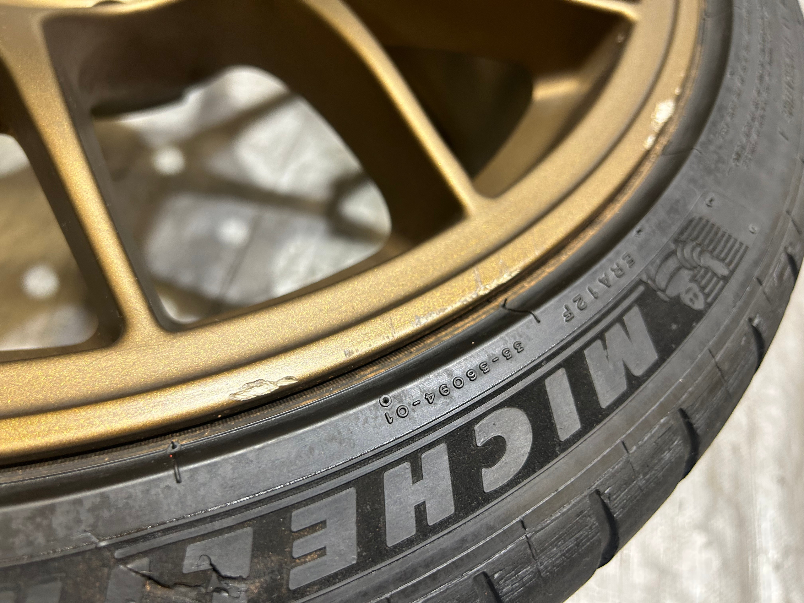 Single 18x9" APEX EC-7 Wheel Rim w/ Michelin Tire / 5x120mm / B2005 - Image 6