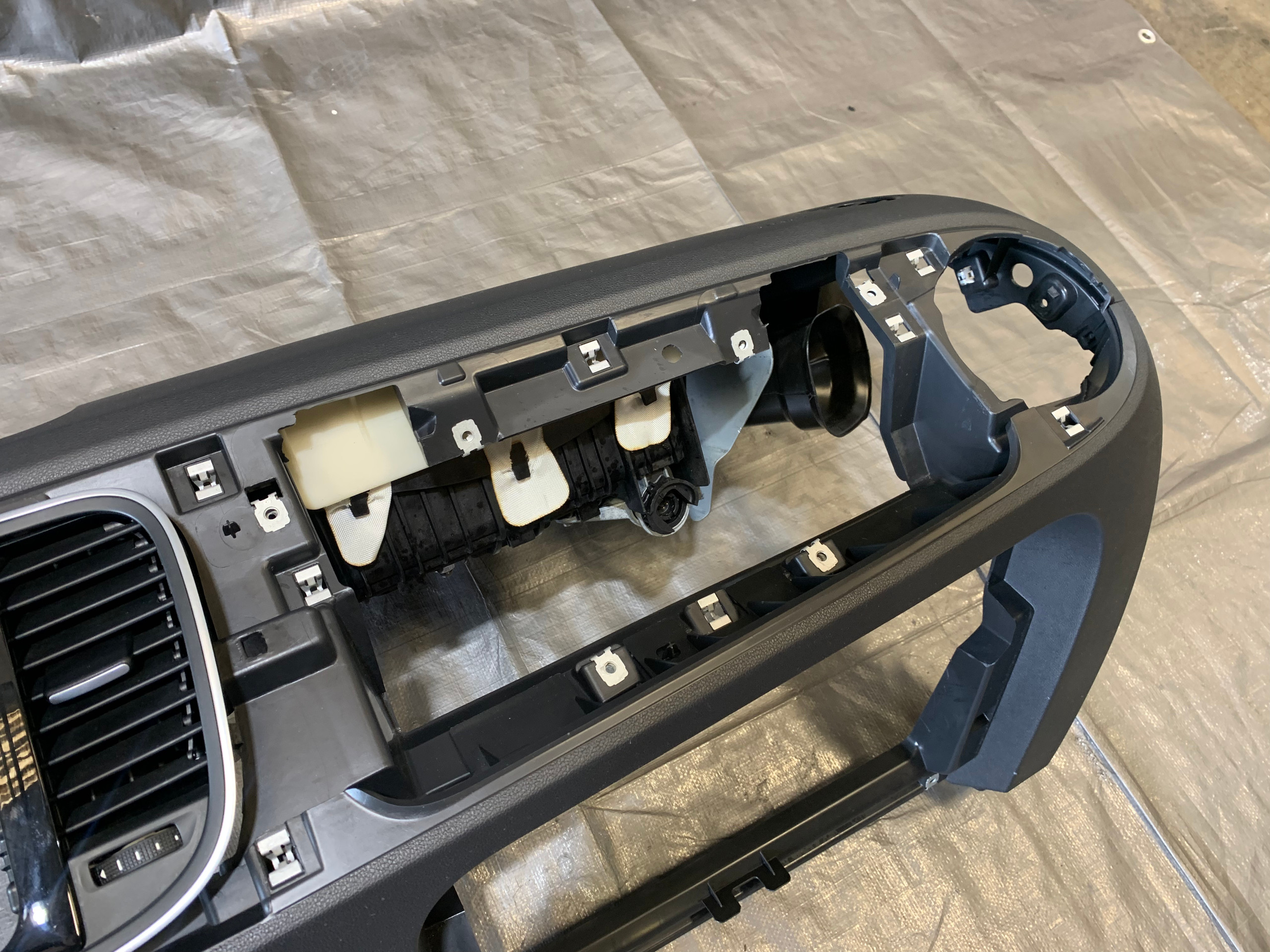 2012-2019 Volkswagen Beetle Dashboard Panel w/ Passenger Airbag / OEM / VB002 - Image 6
