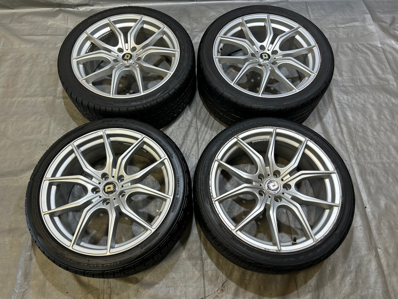 Set of 4 19x8" Drag DR67 Wheels Rims w/ Tires / 5x114.3 / HG033