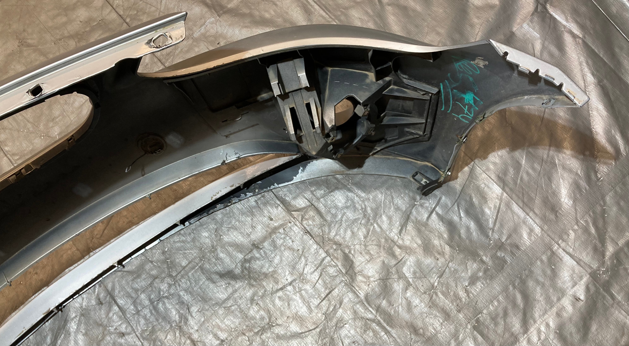 2003-2005 E85 E86 BMW Z4 Front Bumper Cover *DAMAGE* / Z4057 - Image 23