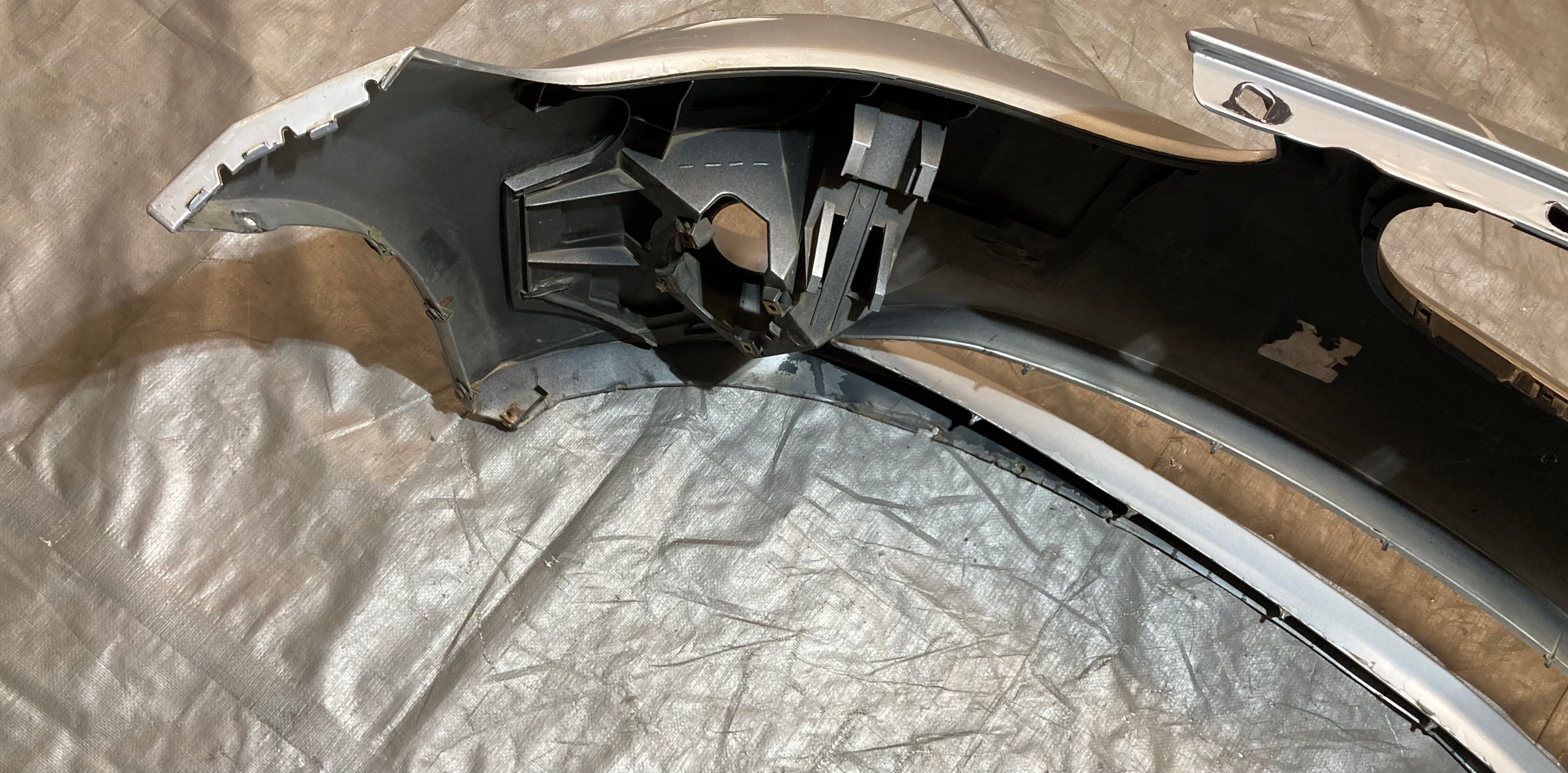 2003-2005 E85 E86 BMW Z4 Front Bumper Cover *DAMAGE* / Z4057 - Image 22