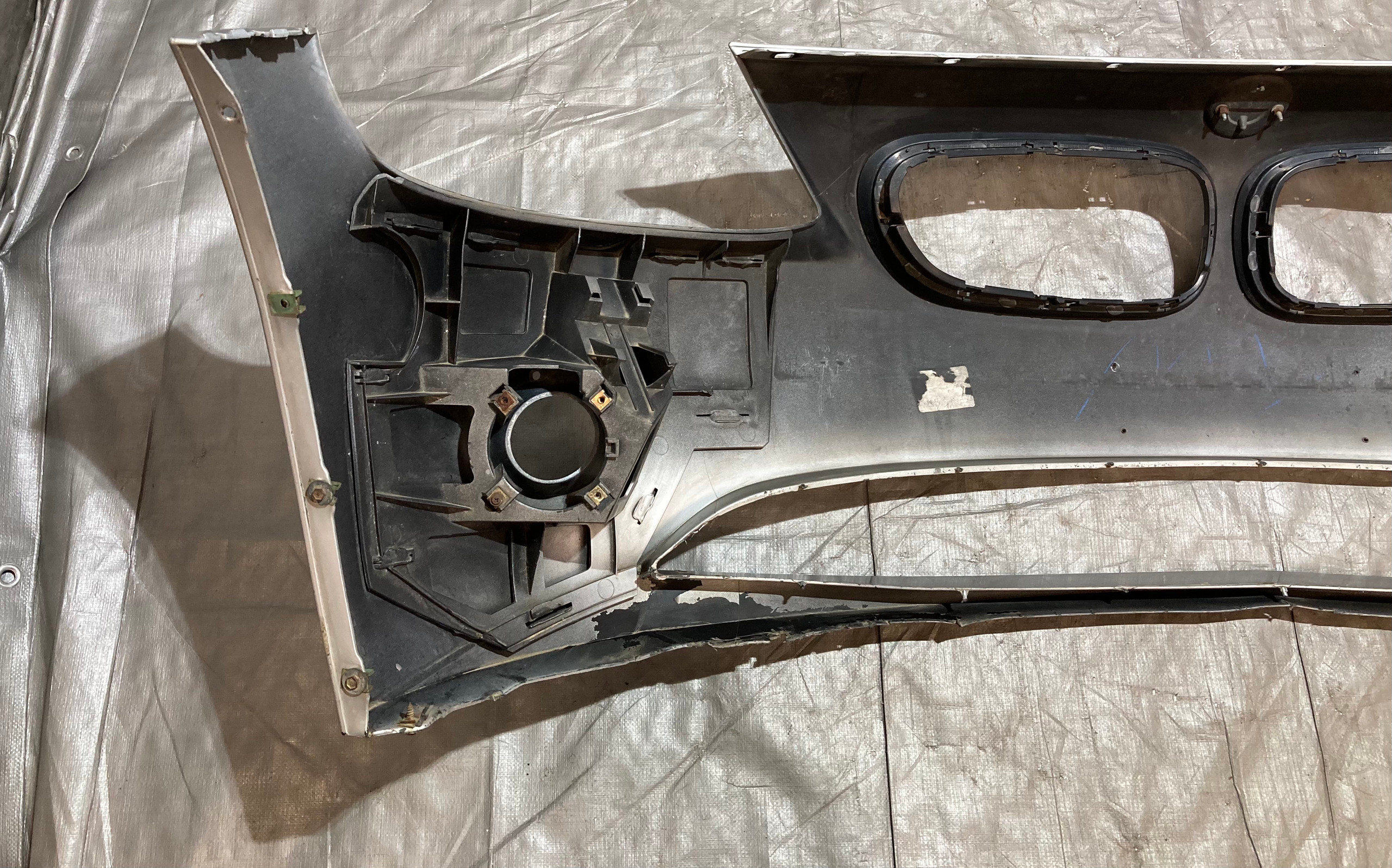2003-2005 E85 E86 BMW Z4 Front Bumper Cover *DAMAGE* / Z4057 - Image 26