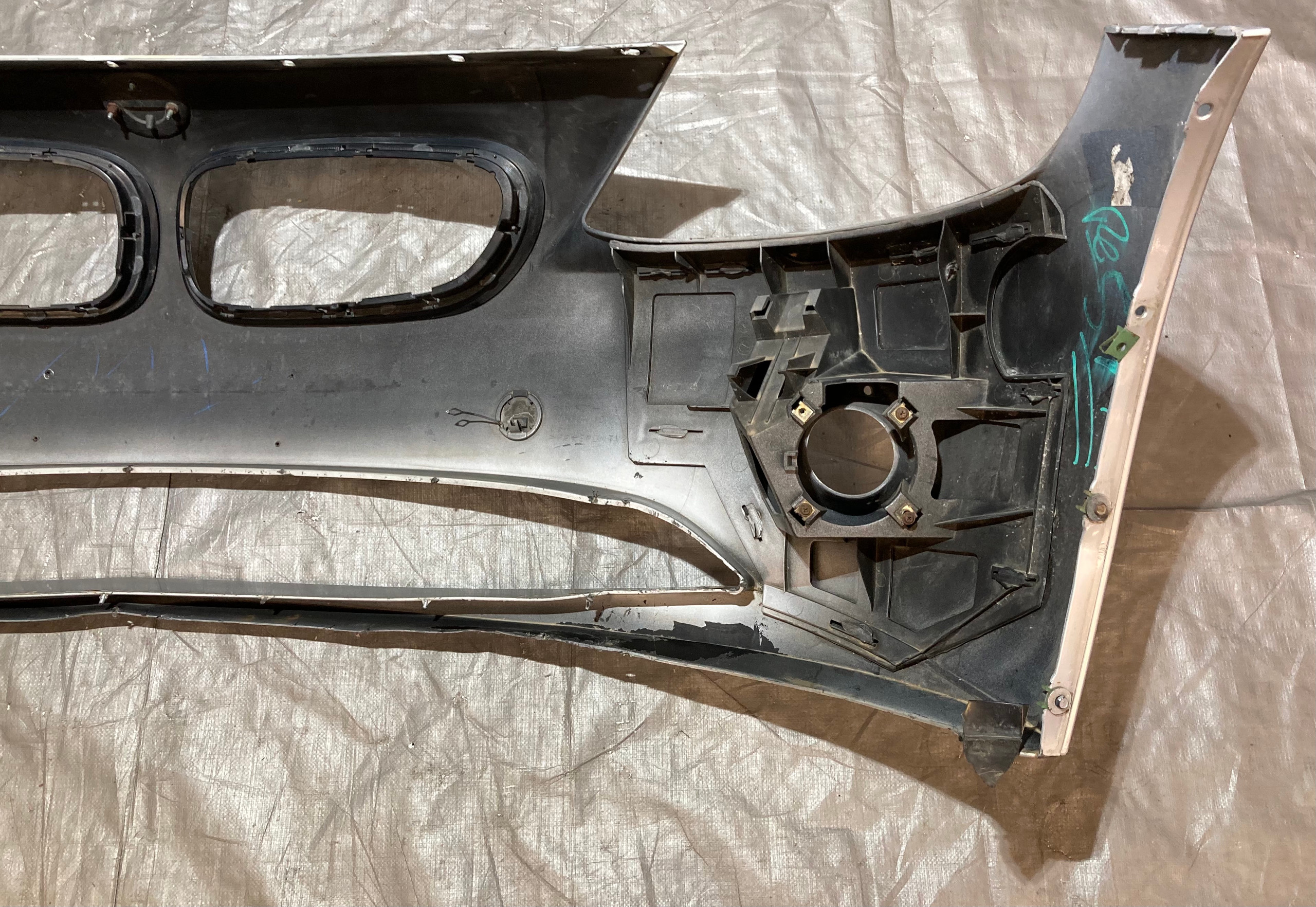 2003-2005 E85 E86 BMW Z4 Front Bumper Cover *DAMAGE* / Z4057 - Image 24