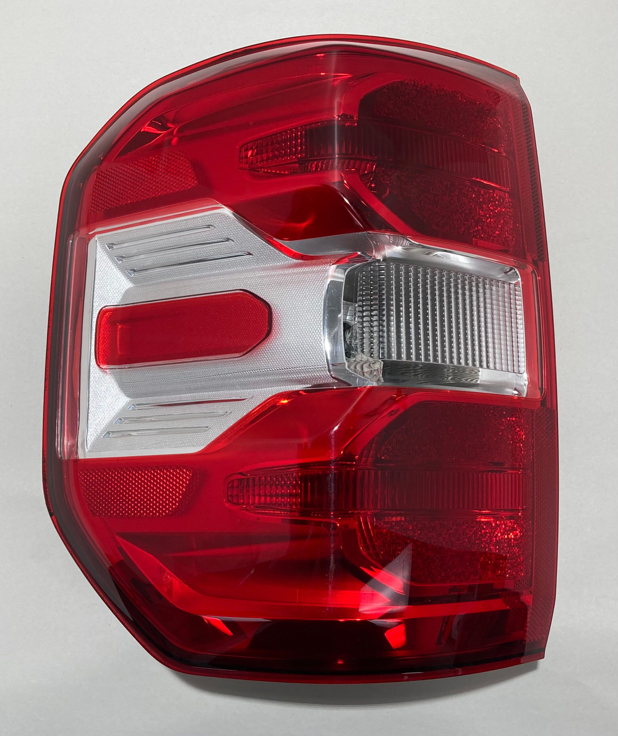 2022-2023 Ford Maverick XLT Driver Side Tail Light / MV004 - Image 4