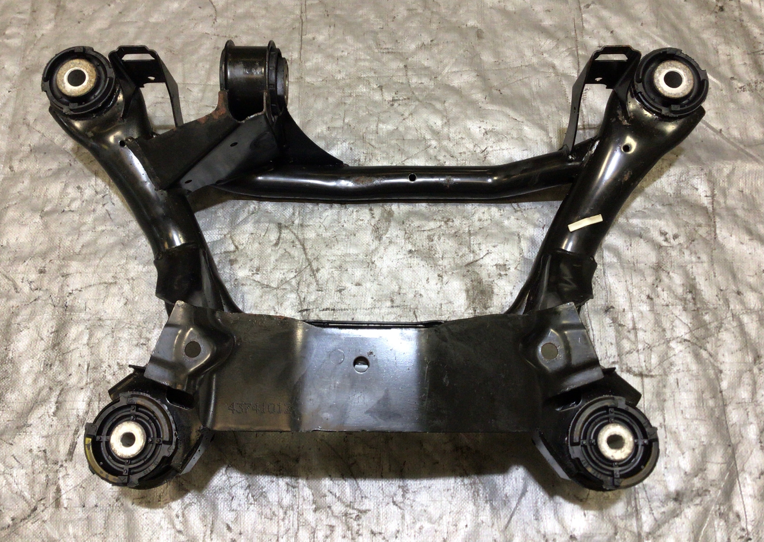 2009-2016 BMW E89 Z4 sDrive30i sDrive28i Rear Subframe Assembly / Z4905 - Image 3