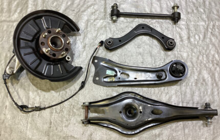 2019-2022 Hyundai Veloster N Driver Rear Trailing Arm Knee w/ Hub / 71K HV010