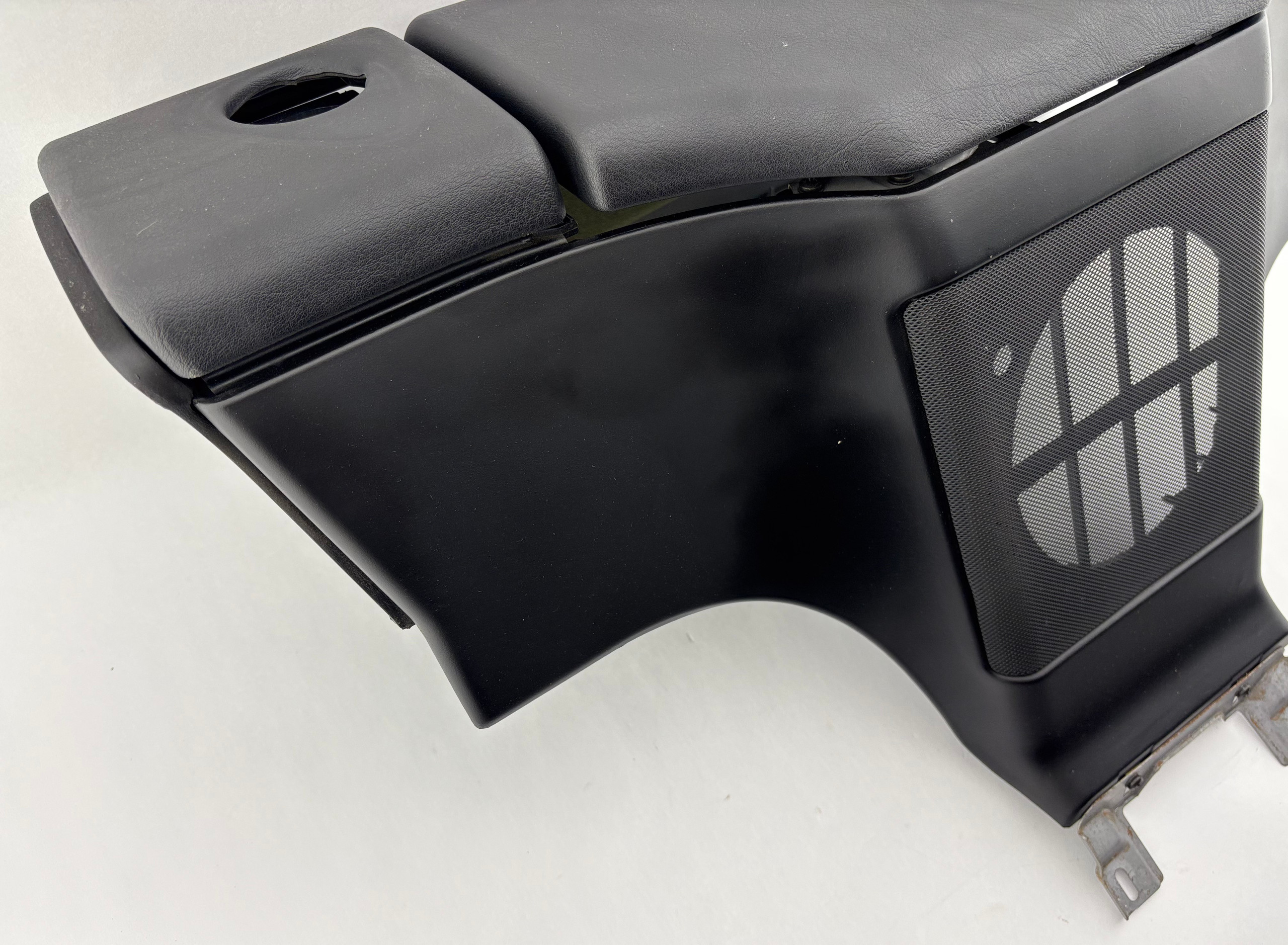 1999-2002 BMW Z3 Roadster Rear Console Subwoofer Housing / Black / DAMAGE / Z3038 - Image 9